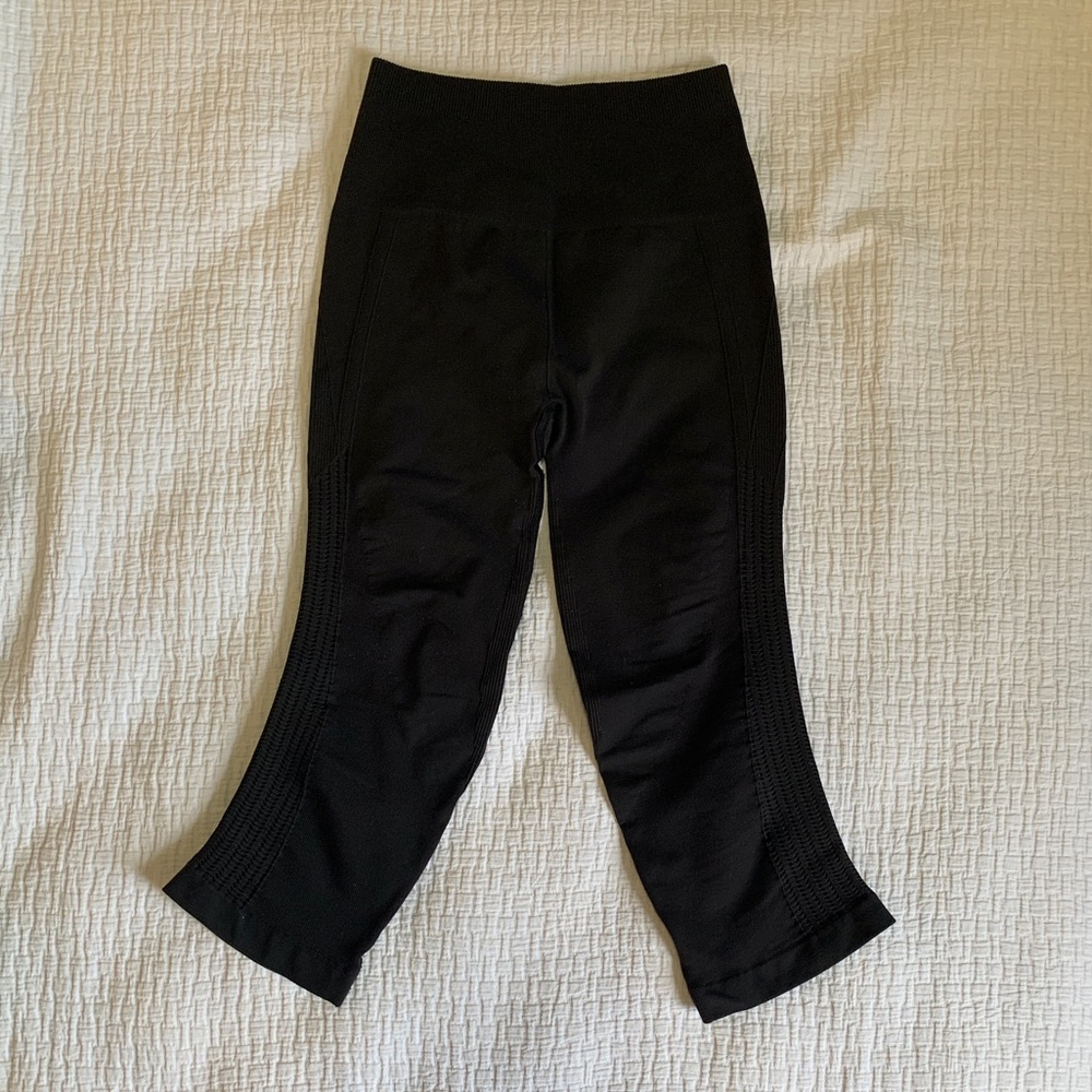 Charcoal Gray Lululemon Capris